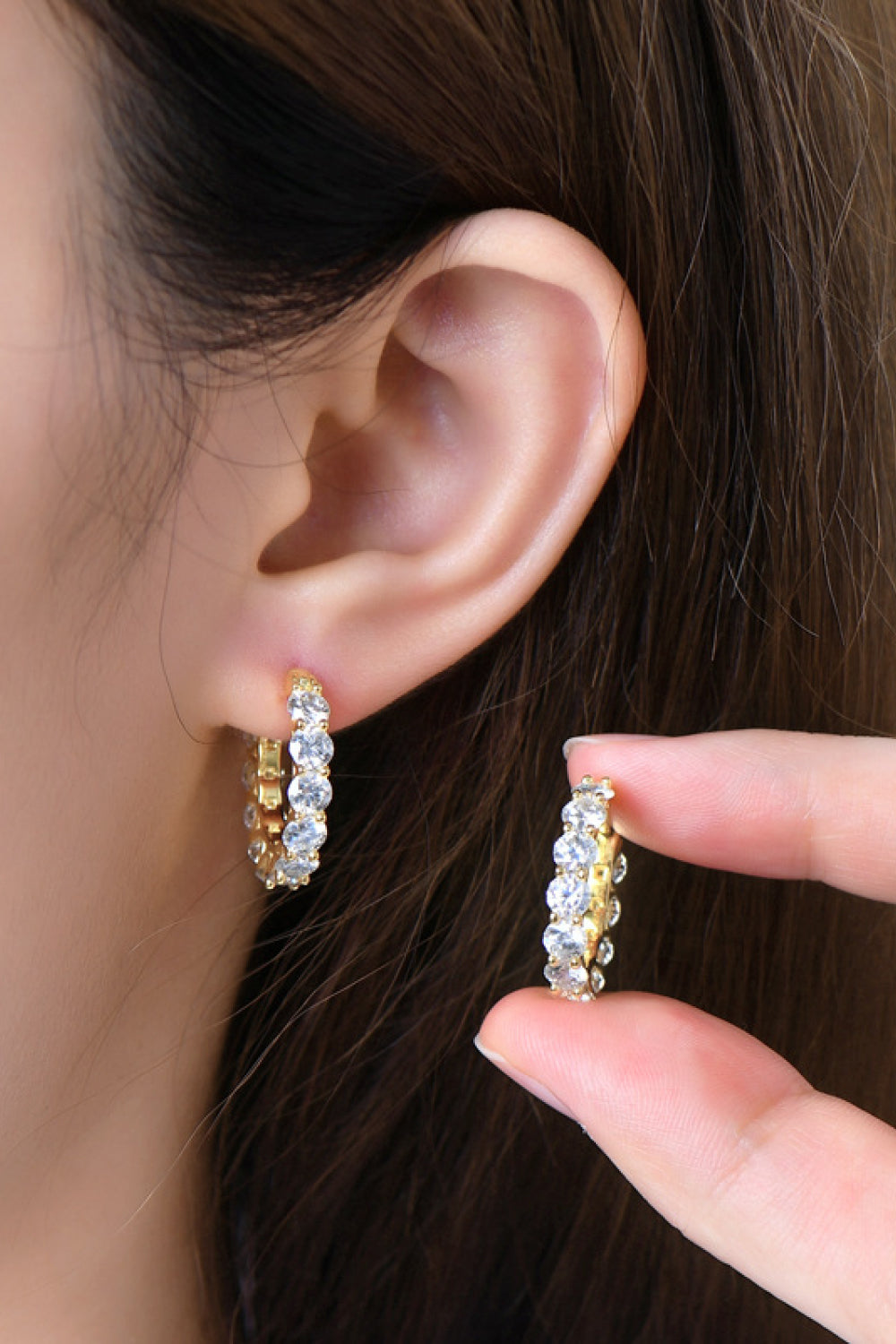 7.2 Carat Moissanite 18K Gold-plated Earrings on ears