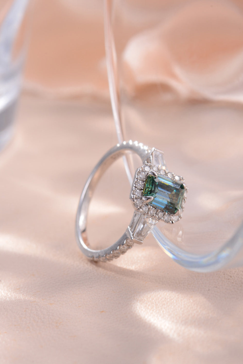 Green 1 Carat Moissanite 925 Sterling Silver Ring